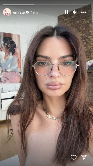 emily playboy|Emily Ratajkowski Poses Nude for 'Selfie Era' Vanity Fair.